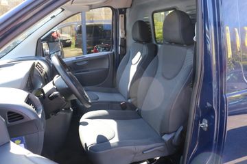 Voertuigafbeelding 8