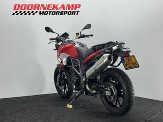 Voertuigafbeelding 8