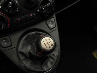 Voertuigafbeelding 11