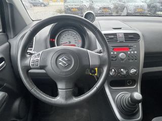 Voertuigafbeelding 6