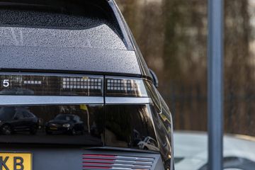 Voertuigafbeelding 6