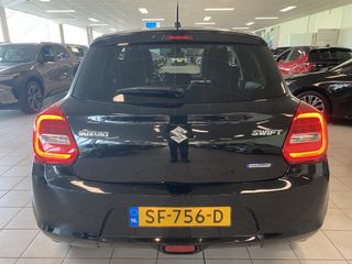 Voertuigafbeelding 4