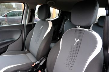 Voertuigafbeelding 16