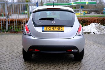 Voertuigafbeelding 7