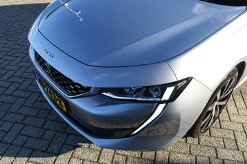 Voertuigafbeelding 6