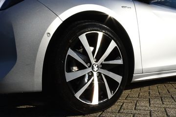 Voertuigafbeelding 8