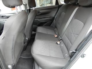 Voertuigafbeelding 13