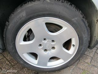 Voertuigafbeelding 15