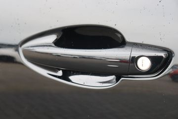 Voertuigafbeelding 12