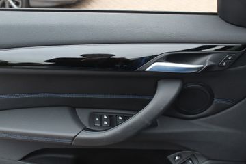 Voertuigafbeelding 32