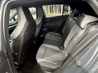 Voertuigafbeelding 77