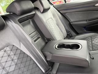 Voertuigafbeelding 82