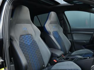 Voertuigafbeelding 34