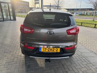 Voertuigafbeelding 4