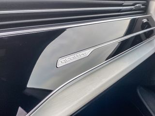 Voertuigafbeelding 100