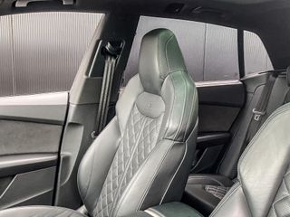 Voertuigafbeelding 106