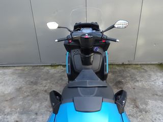 Voertuigafbeelding 13