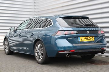 Voertuigafbeelding 8