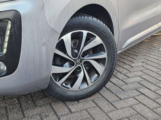 Voertuigafbeelding 14