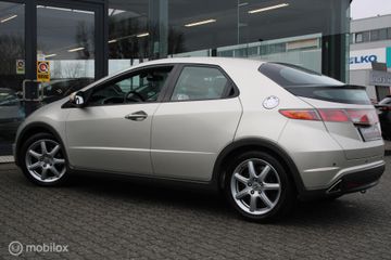 Voertuigafbeelding 12