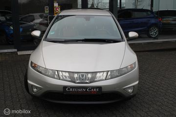 Voertuigafbeelding 4