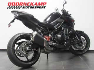 Voertuigafbeelding 5