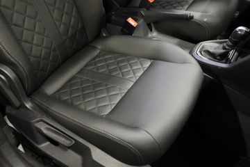 Voertuigafbeelding 32