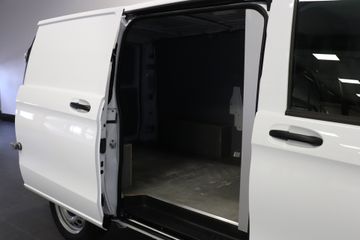 Voertuigafbeelding 8