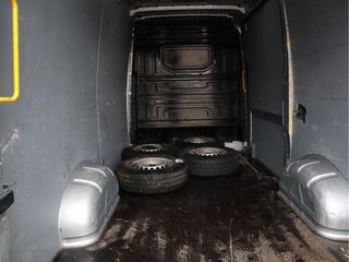 Voertuigafbeelding 12