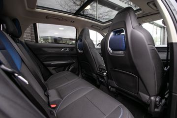 Voertuigafbeelding 7