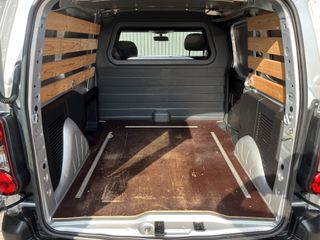 Voertuigafbeelding 24