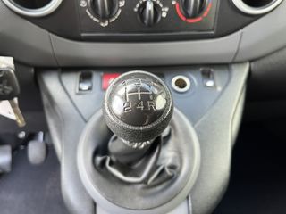 Voertuigafbeelding 29