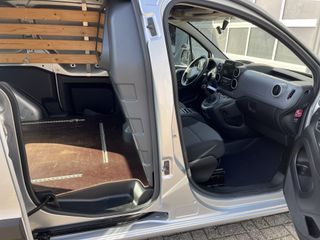 Voertuigafbeelding 7