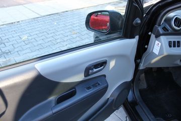 Voertuigafbeelding 11