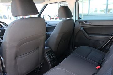 Voertuigafbeelding 8