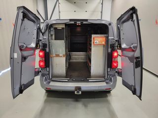 Voertuigafbeelding 4