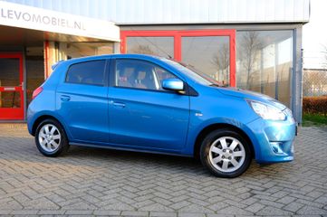 Voertuigafbeelding 3