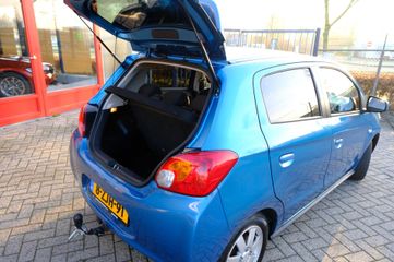 Voertuigafbeelding 9