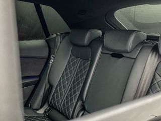 Voertuigafbeelding 107