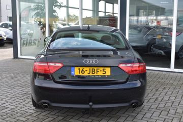 Voertuigafbeelding 5