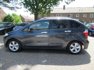 Voertuigafbeelding 17