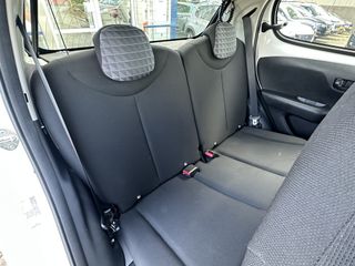 Voertuigafbeelding 2