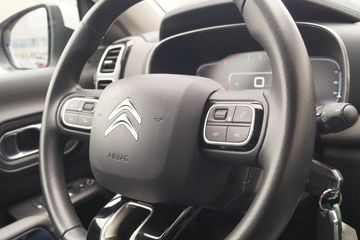 Voertuigafbeelding 17