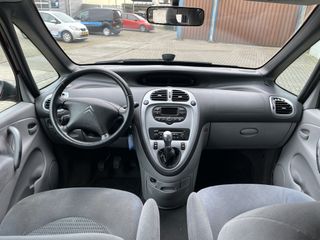 Voertuigafbeelding 12