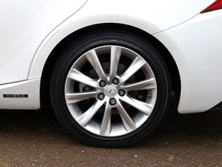 Voertuigafbeelding 8