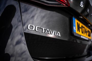 Voertuigafbeelding 8