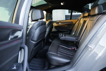 Voertuigafbeelding 16