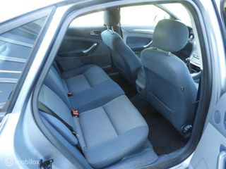 Voertuigafbeelding 12