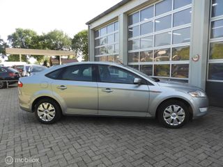 Voertuigafbeelding 4