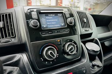 Voertuigafbeelding 16